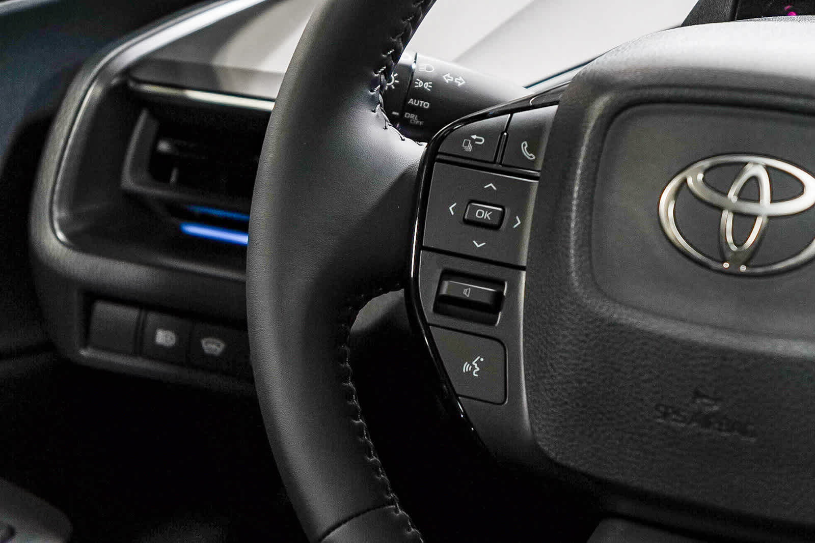 Thumbnail: 2026 Toyota Prius - 18