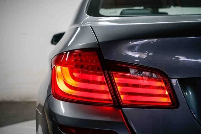 Thumbnail: 2012 BMW 5 Series - 9
