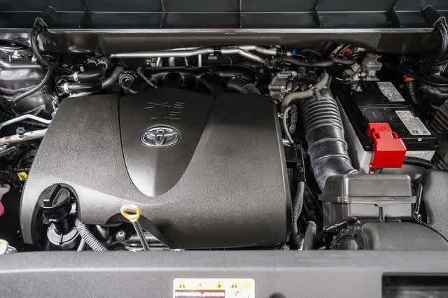 Thumbnail: 2021 Toyota Highlander - 29