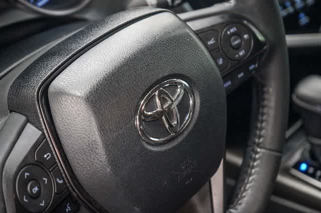 Thumbnail: 2023 Toyota Camry - 21