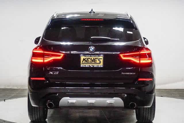 Thumbnail: 2021 BMW X3 - 3