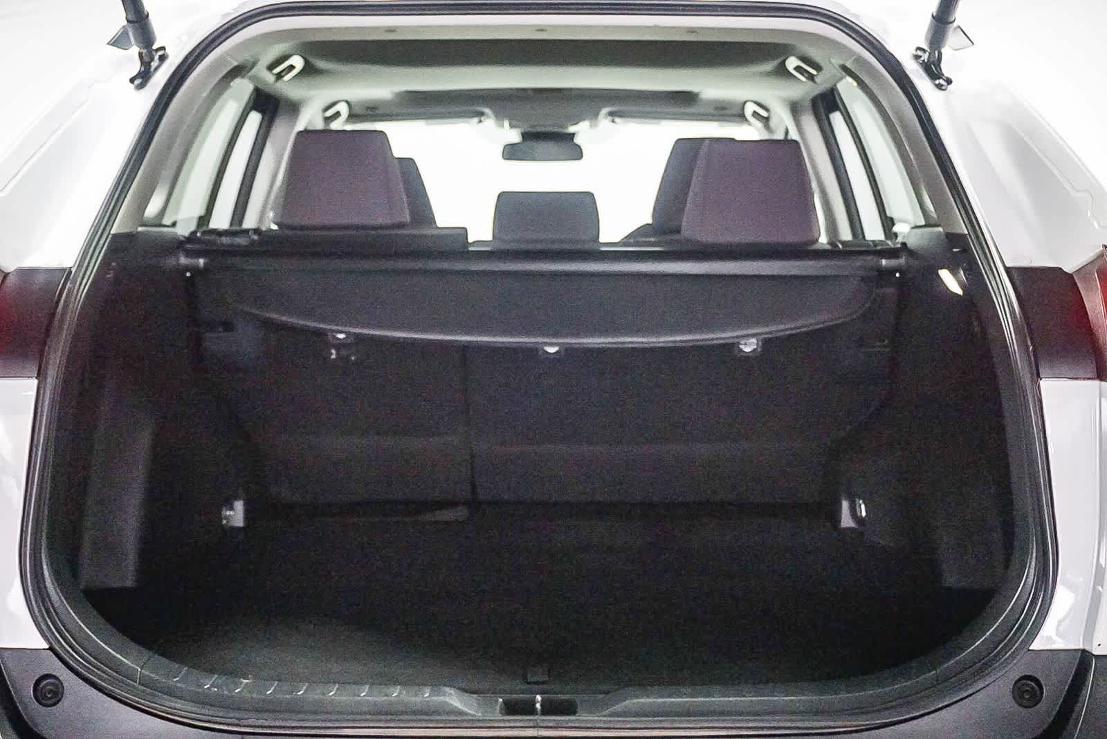 Thumbnail: 2025 Toyota RAV4 - 29