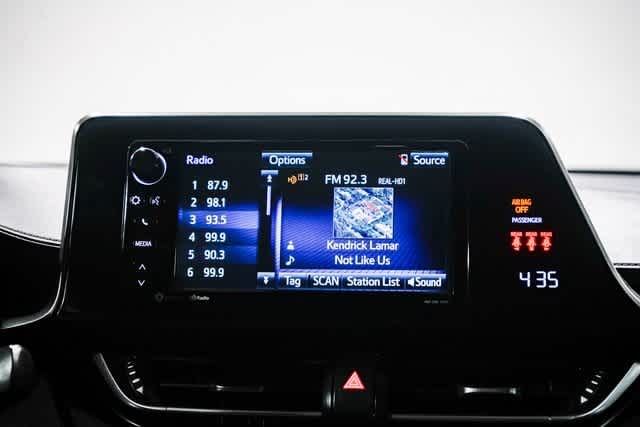 Thumbnail: 2018 Toyota C-HR - 14