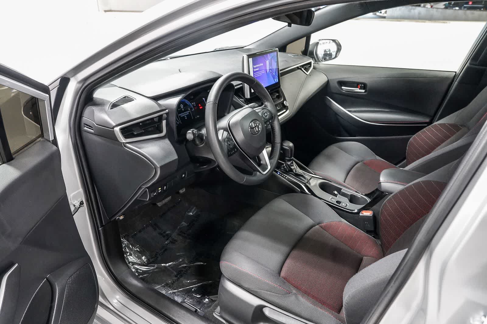 Thumbnail: 2025 Toyota Corolla - 18