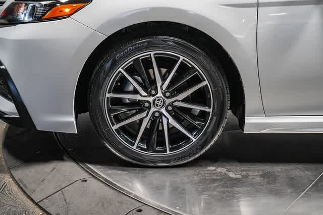Thumbnail: 2023 Toyota Camry - 10