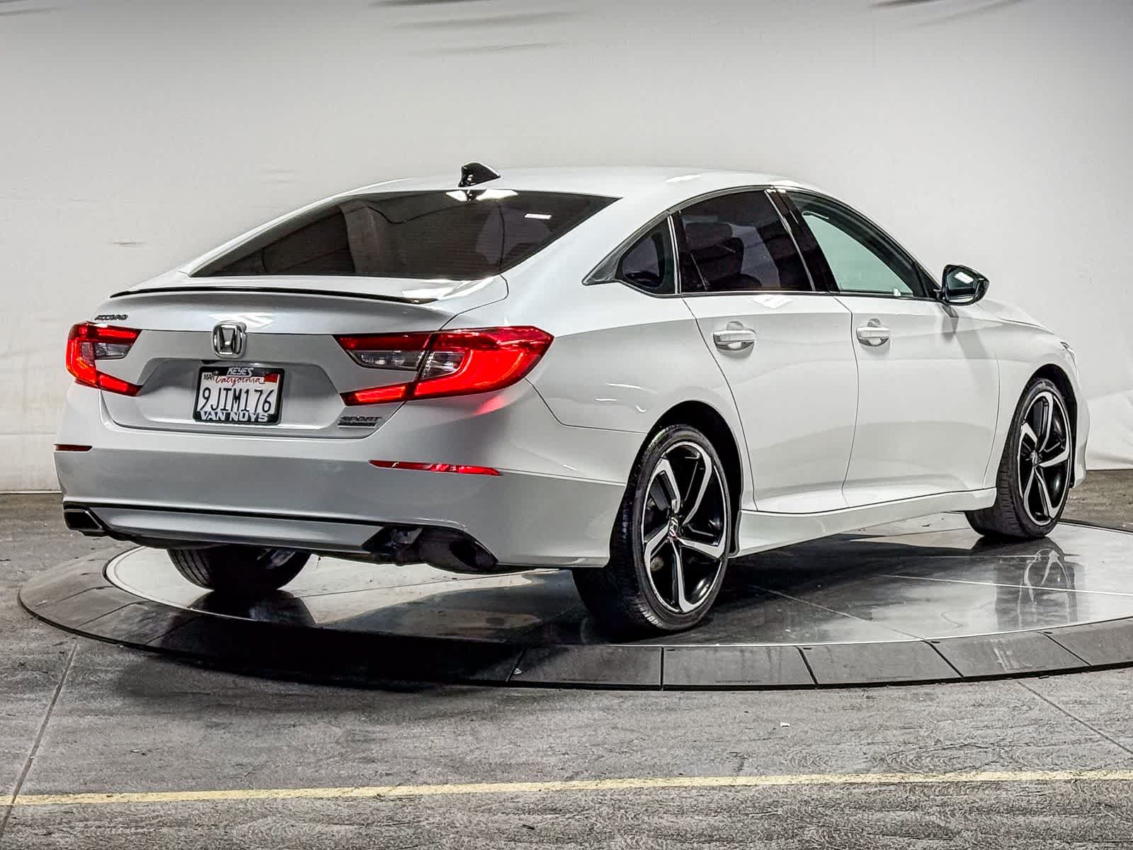 Thumbnail: 2021 Honda Accord - 4