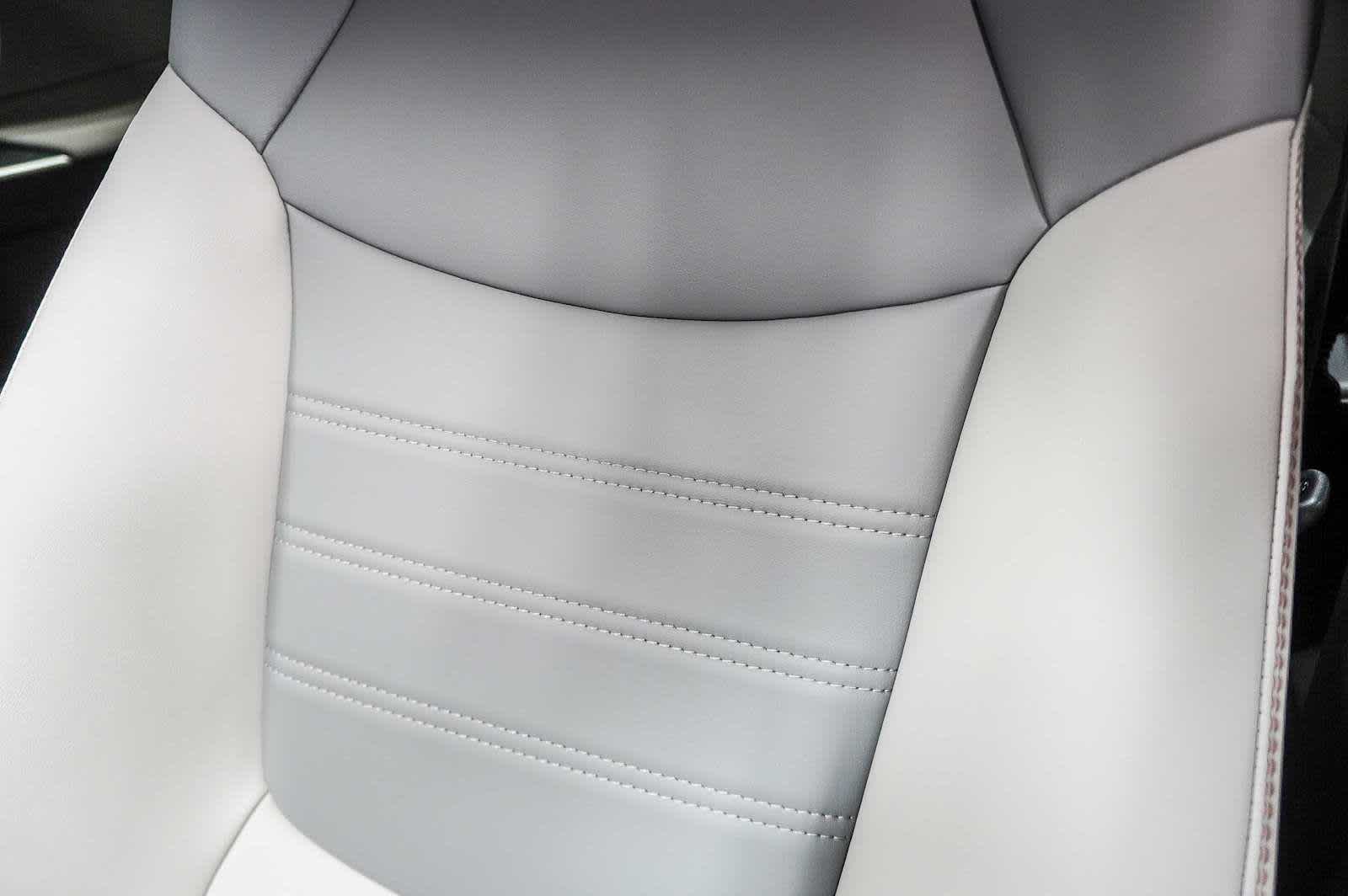 Thumbnail: 2025 Toyota RAV4 - 29