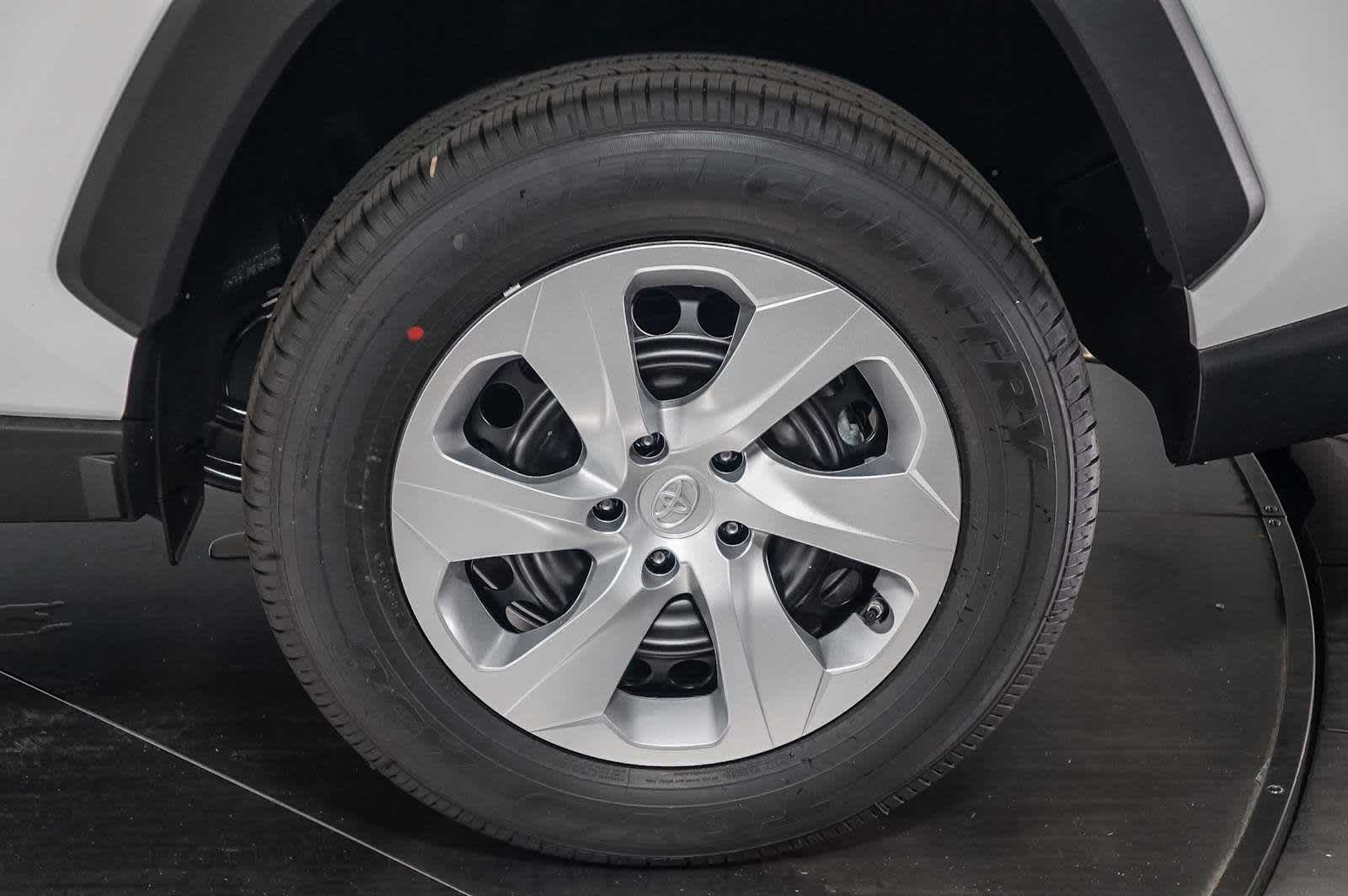 Thumbnail: 2025 Toyota RAV4 - 11