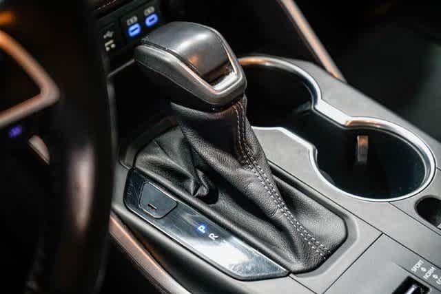 Thumbnail: 2022 Toyota Highlander - 23