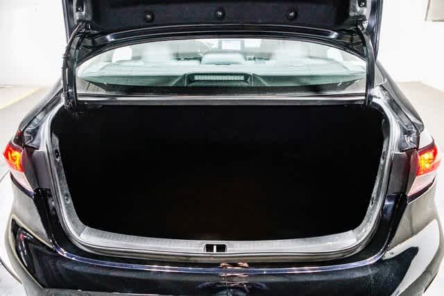 Thumbnail: 2023 Toyota Corolla - 26