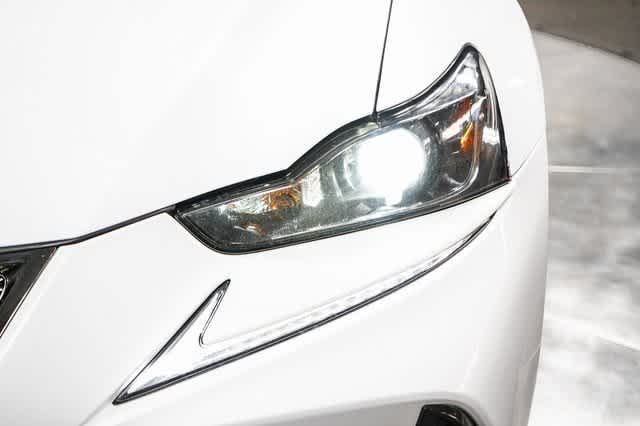 Thumbnail: 2017 Lexus IS - 7