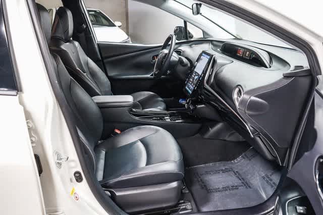 2020 Toyota Prius Prime XLE 17