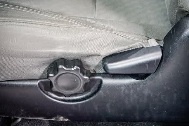 Thumbnail: 2020 Toyota Tacoma - 20