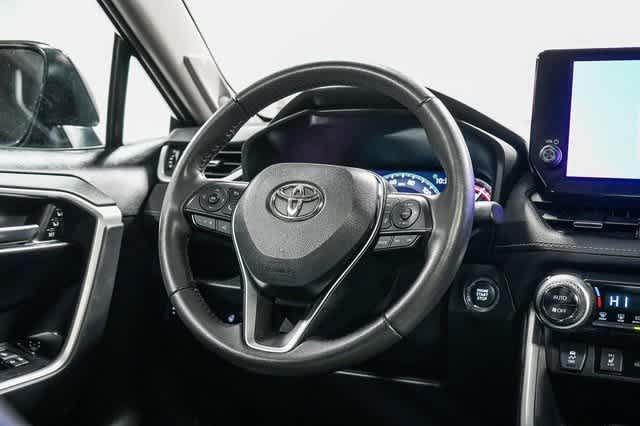 Thumbnail: 2023 Toyota RAV4 - 11