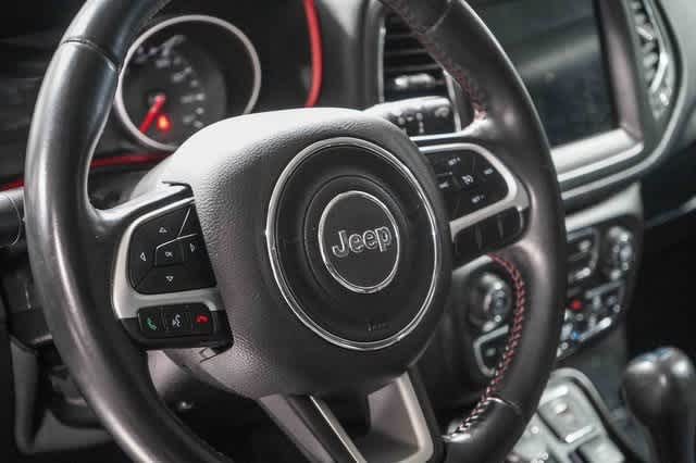 Thumbnail: 2020 Jeep Compass - 20