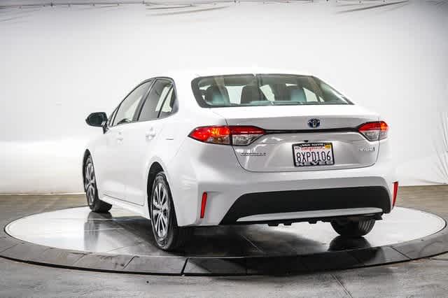 2022 Toyota Corolla LE 2
