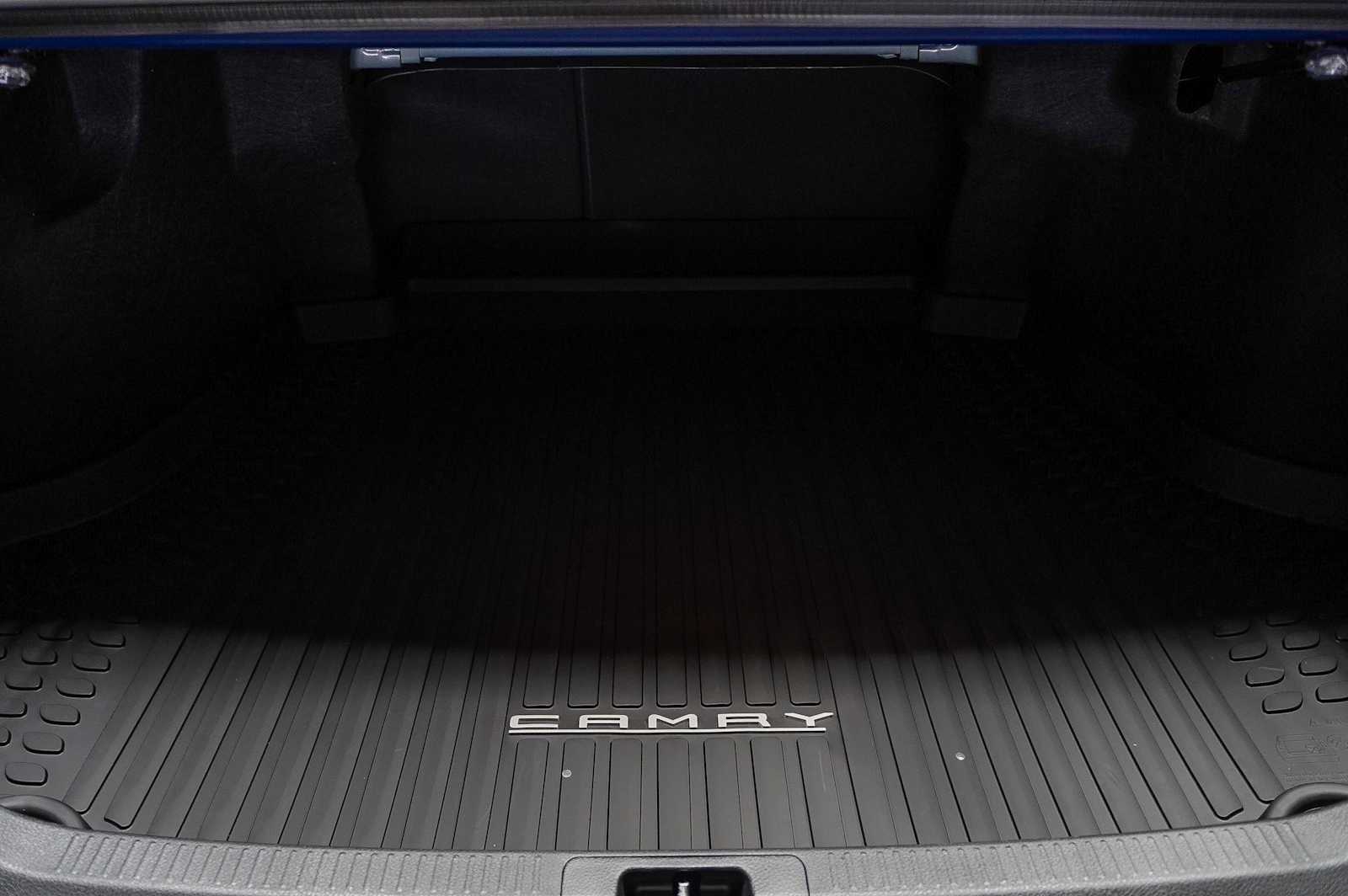 Thumbnail: 2025 Toyota Camry - 12