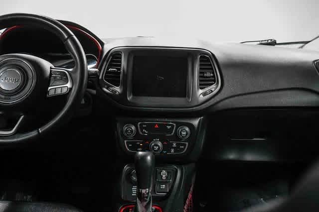 Thumbnail: 2020 Jeep Compass - 13