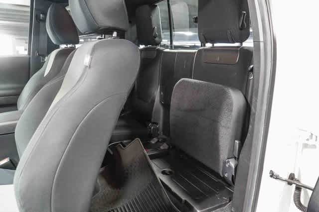 Thumbnail: 2023 Toyota Tacoma - 19