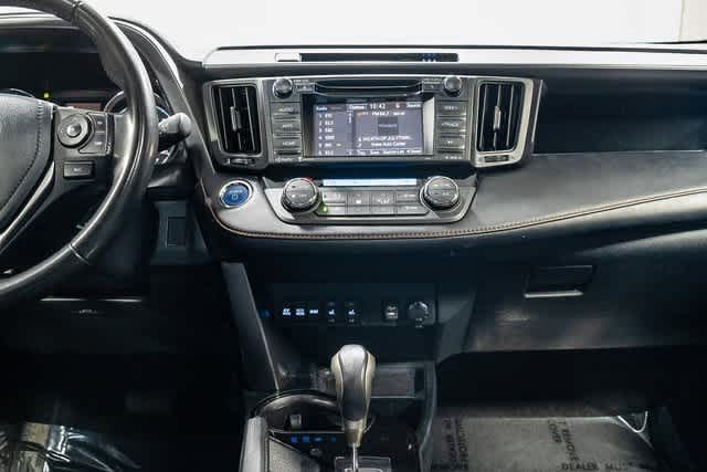 Thumbnail: 2017 Toyota RAV4 - 14