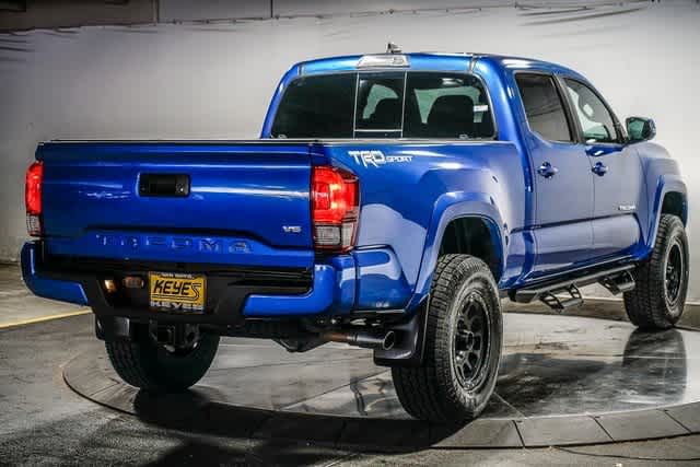 Thumbnail: 2018 Toyota Tacoma - 6