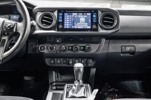 Thumbnail: 2018 Toyota Tacoma - 14