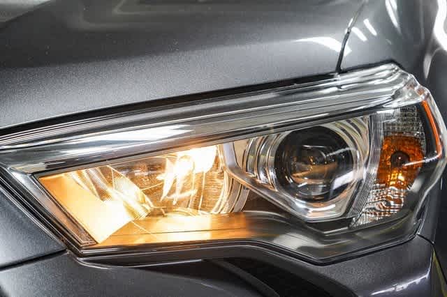 2023 Toyota 4Runner SR5 8