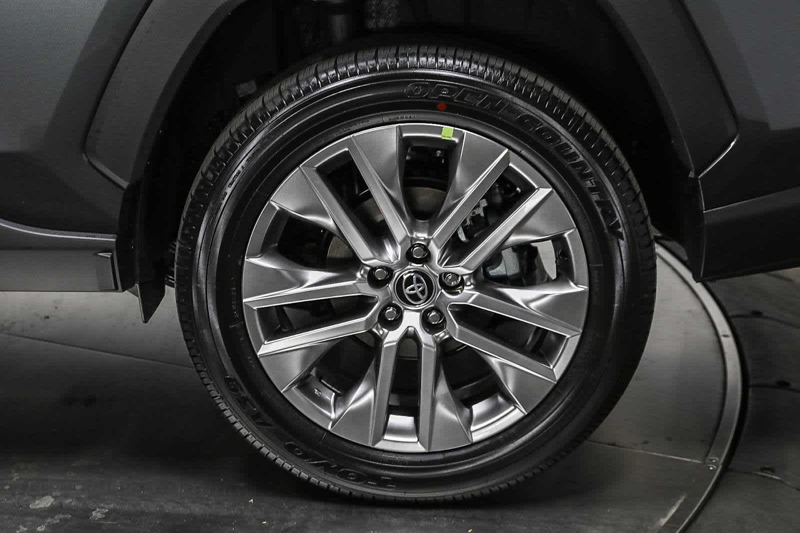 Thumbnail: 2025 Toyota RAV4 - 11