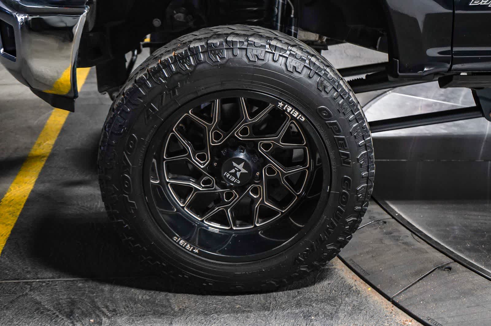 Thumbnail: 2019 Ford Econoline - 6