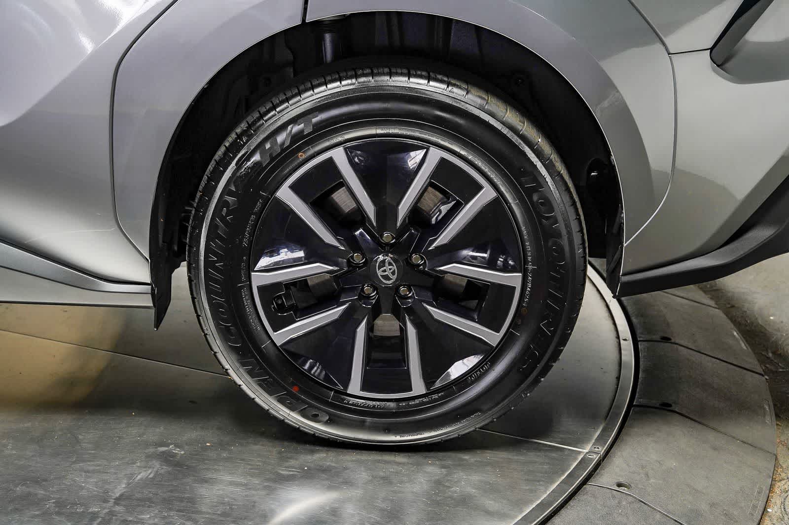 Thumbnail: 2026 Toyota bZ - 10