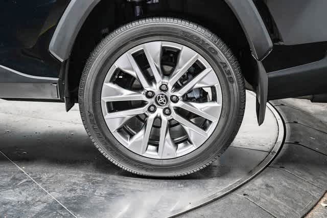 Thumbnail: 2023 Toyota RAV4 - 6