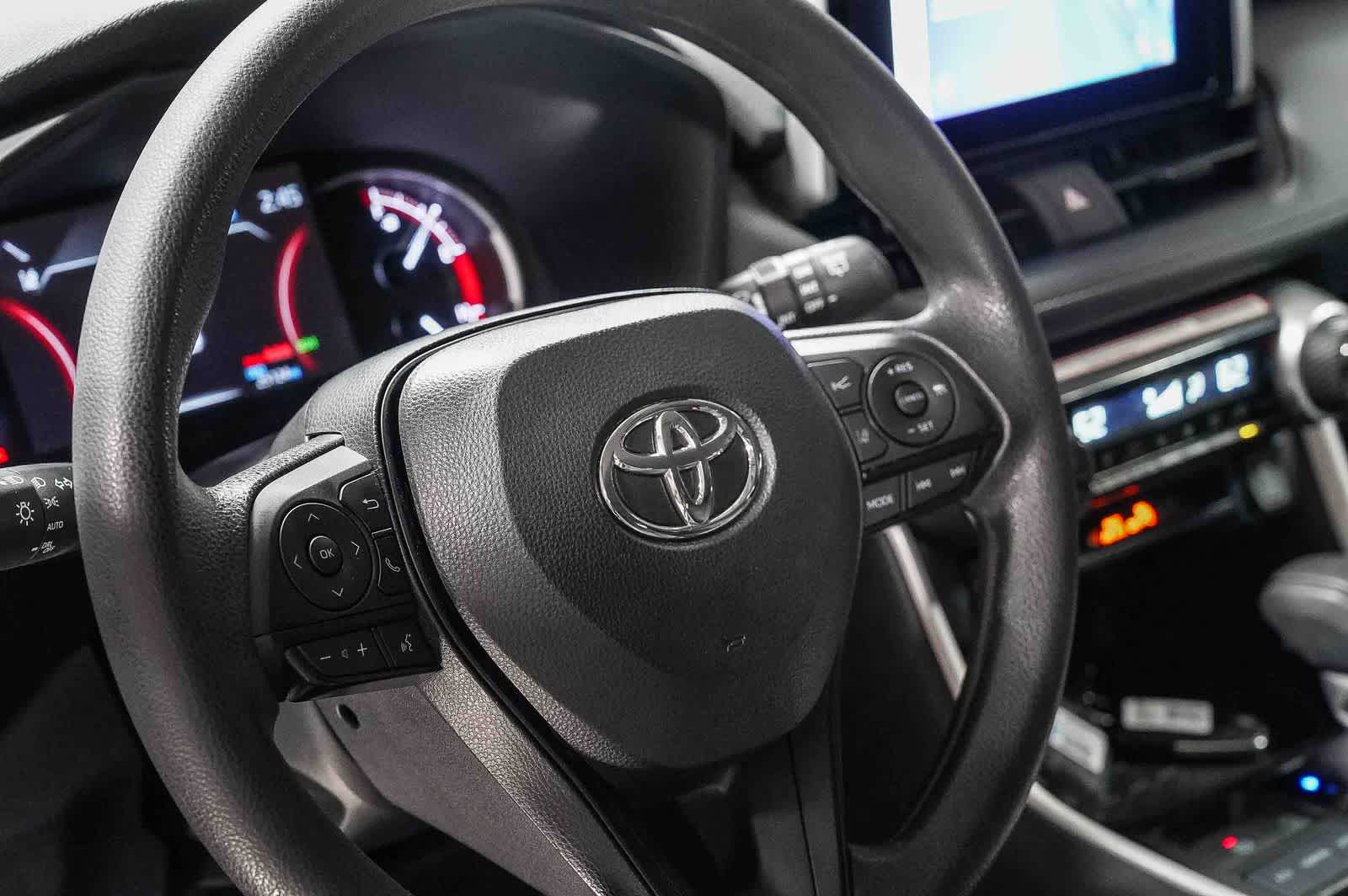 Thumbnail: 2024 Toyota RAV4 - 20
