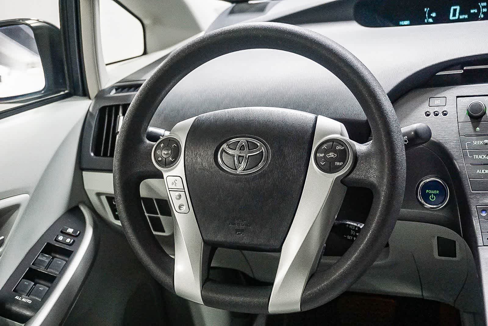 Thumbnail: 2013 Toyota Prius - 16