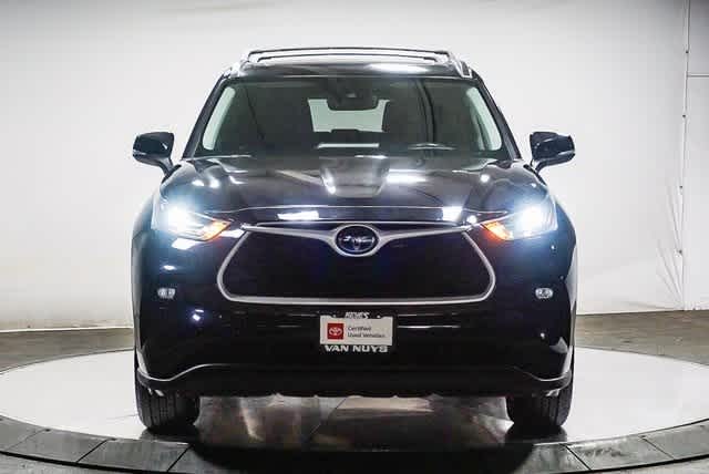 Thumbnail: 2021 Toyota Highlander - 6