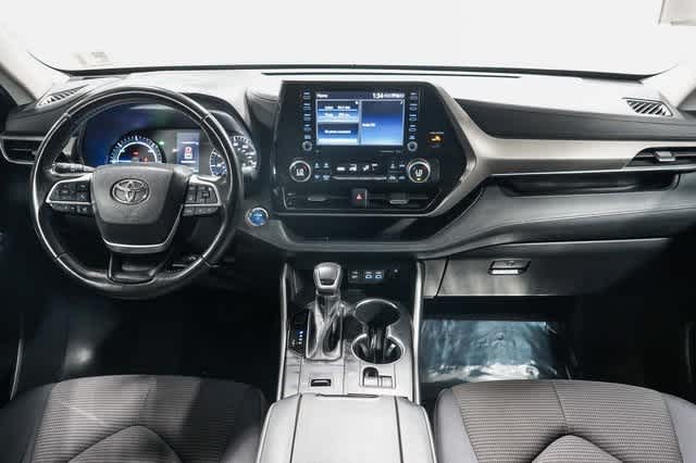 Thumbnail: 2022 Toyota Highlander - 12