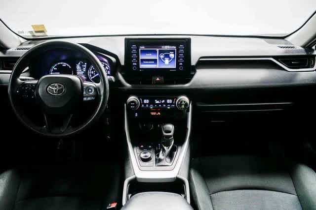 Thumbnail: 2021 Toyota RAV4 - 11