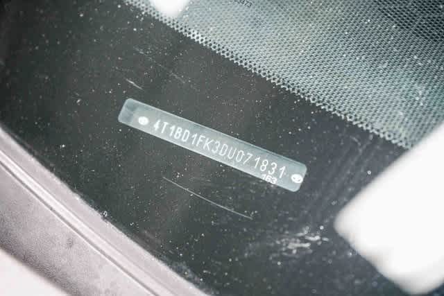 Thumbnail: 2013 Toyota Camry - 27