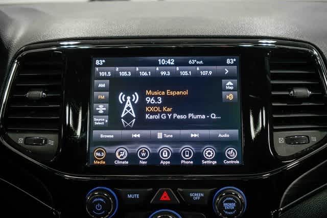 Thumbnail: 2021 Jeep Grand Cherokee - 14