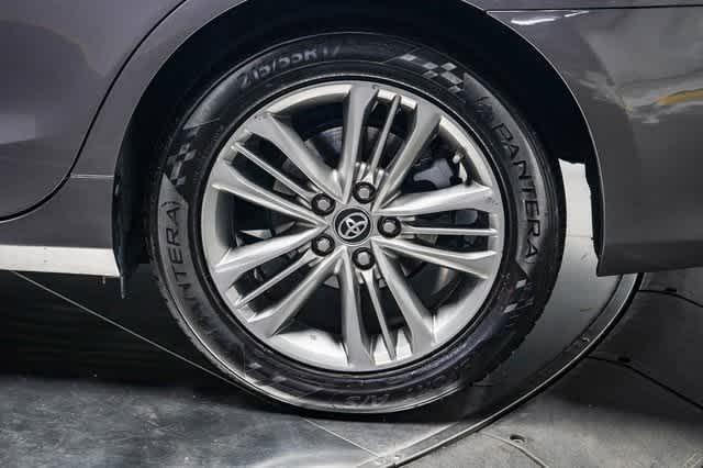 Thumbnail: 2017 Toyota Camry - 11