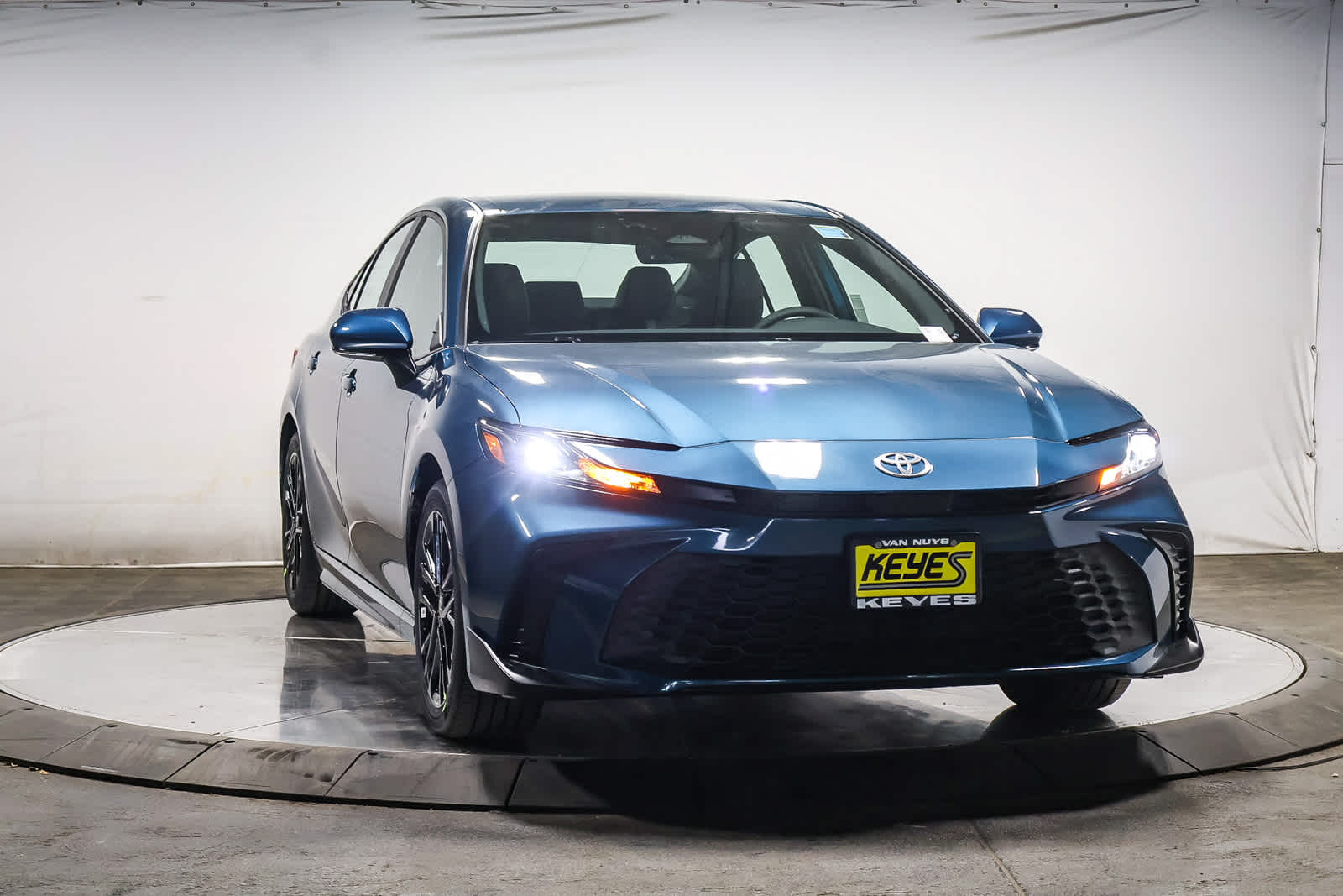 Thumbnail: 2025 Toyota Camry - 5