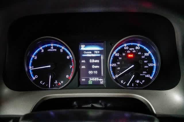 Thumbnail: 2018 Toyota RAV4 - 25