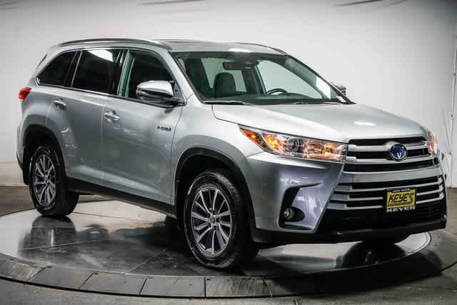 Thumbnail: 2019 Toyota Highlander - 5