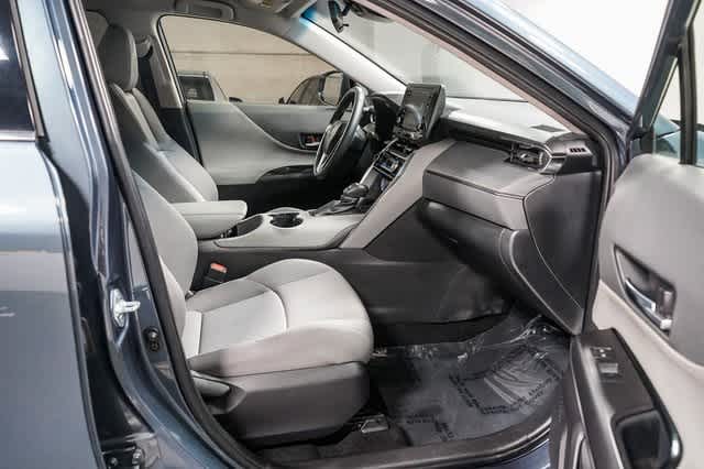 Thumbnail: 2022 Toyota Venza - 17