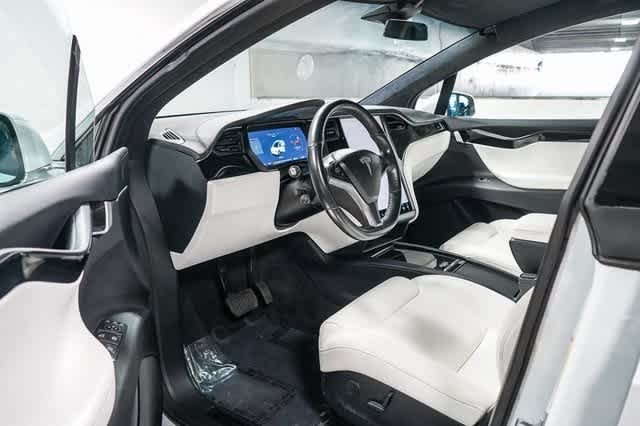 Thumbnail: 2018 Tesla Model X - 17