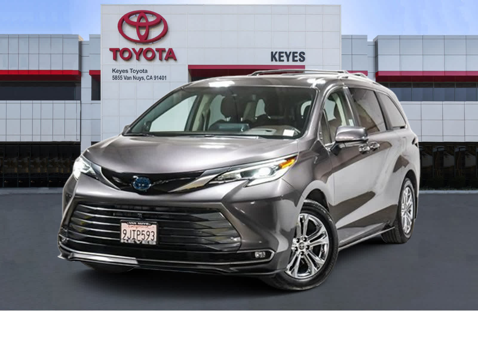 Thumbnail: 2023 Toyota Sienna - 1