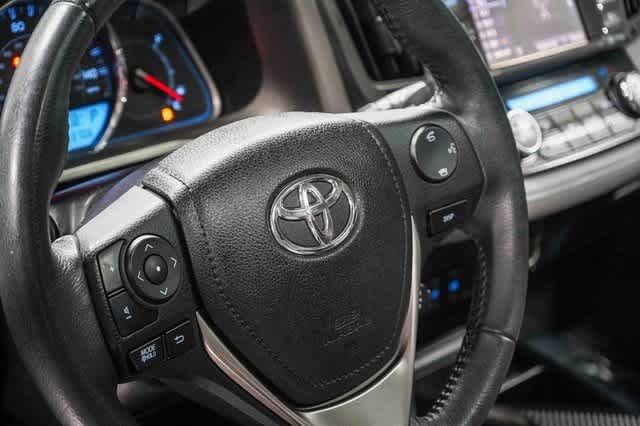 Thumbnail: 2015 Toyota RAV4 - 21