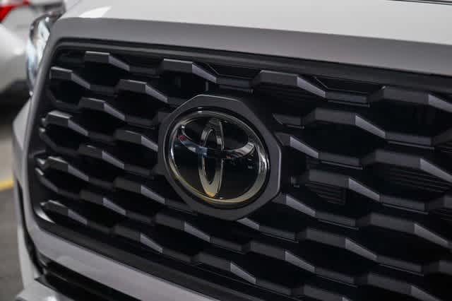 Thumbnail: 2023 Toyota Tacoma - 8