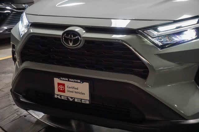 Thumbnail: 2023 Toyota RAV4 - 8