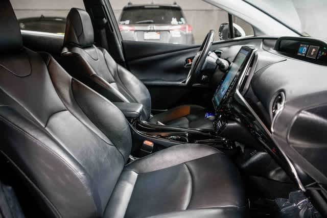 Thumbnail: 2019 Toyota Prius Prime - 15