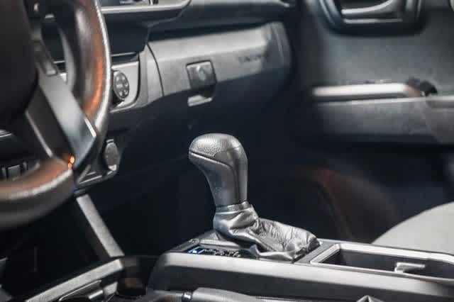 Thumbnail: 2021 Toyota Tacoma - 24
